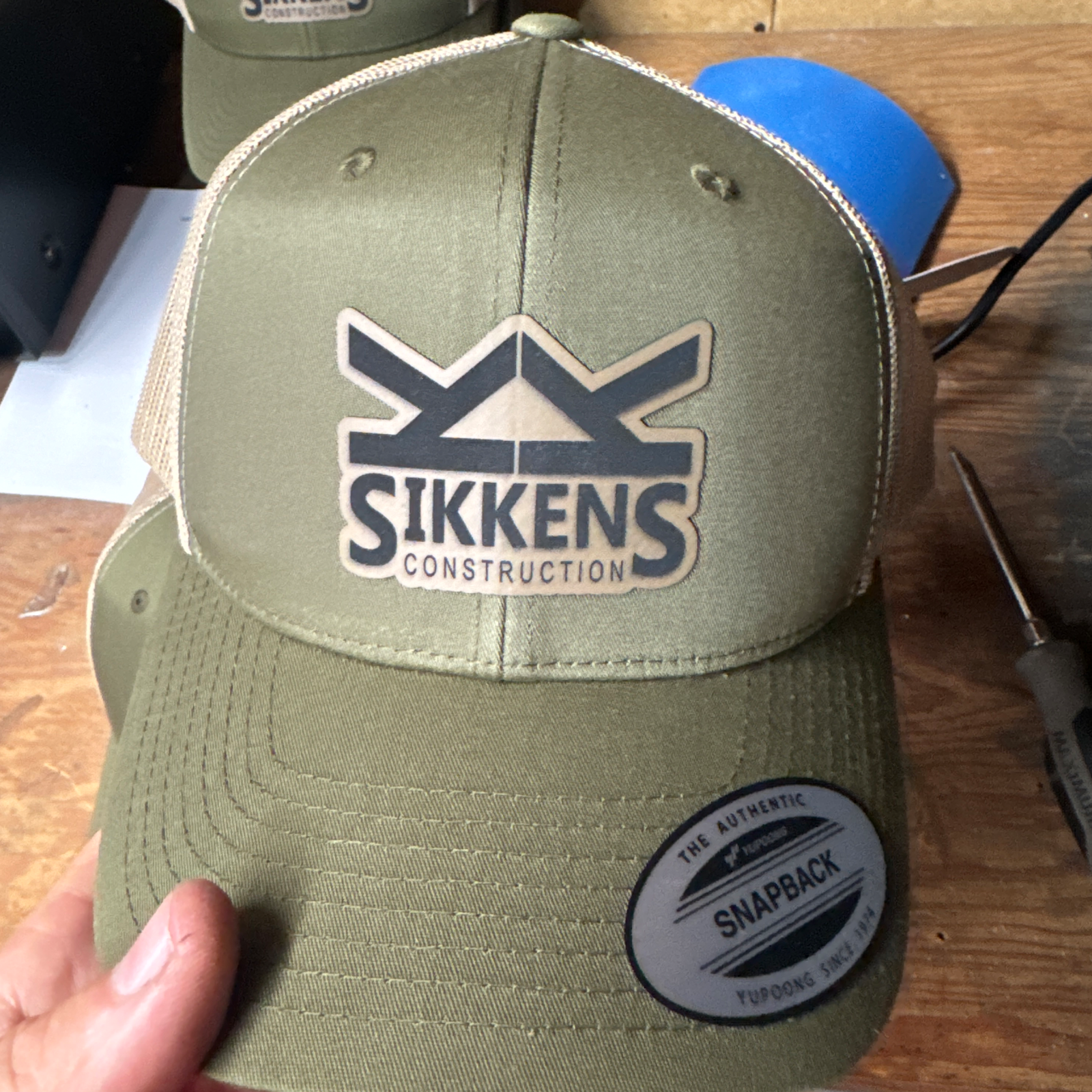 hat3