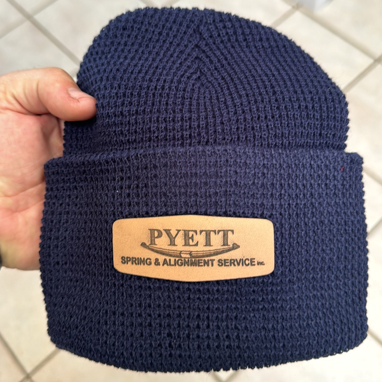 hat9